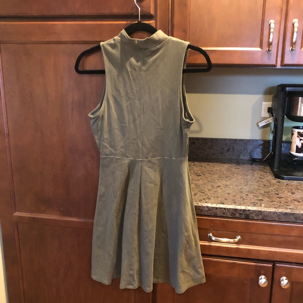 Express olive green dress - Picture 2 of 2
